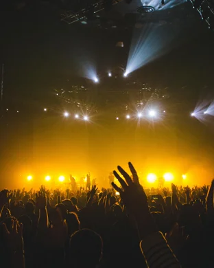 Broadway Rave